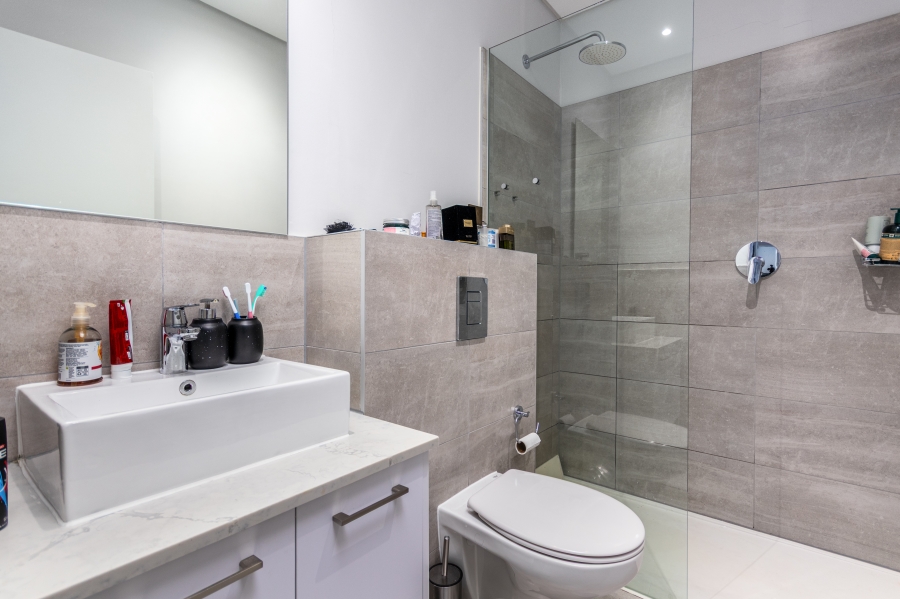 To Let 1 Bedroom Property for Rent in Foreshore Western Cape